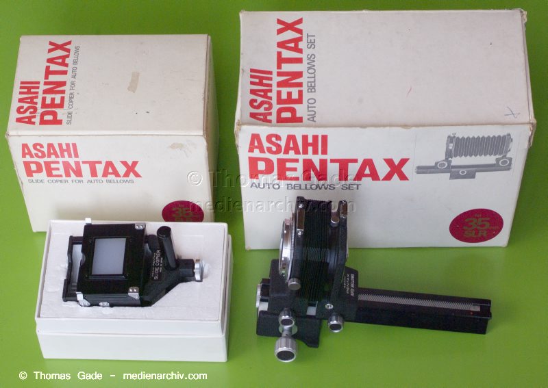 Asahi Pentax Balgengerät.  Auto Bellows
Asahi Pentax Balgengerät.  Auto Bellows
Schlüsselwörter: Asahi Pentax;Auto Bellows;Balgengerät;Fotografie;Pentax