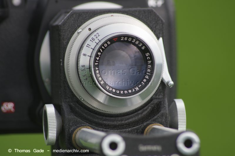 Pentax K-r mit Novoflex Balgengerät und Schneider Kreuznach Xenar 105mm
22. 4. 2014. Fotografie. Kamera. Pentax K-r mit Novoflex Balgengerät und Schneider-Kreuznach Xenar 1:4.5  105mm
Schlüsselwörter: 105mm;2014;Balgengerät;Bellows;Digitale Spiegelreflexkamera;DSLR;Fotoapparat;Fotografie;K-r;Kamera;Macro;Makrofotografie;Novoflex;Objektiv;Pentax;Schneider-Kreuznach;Xenar