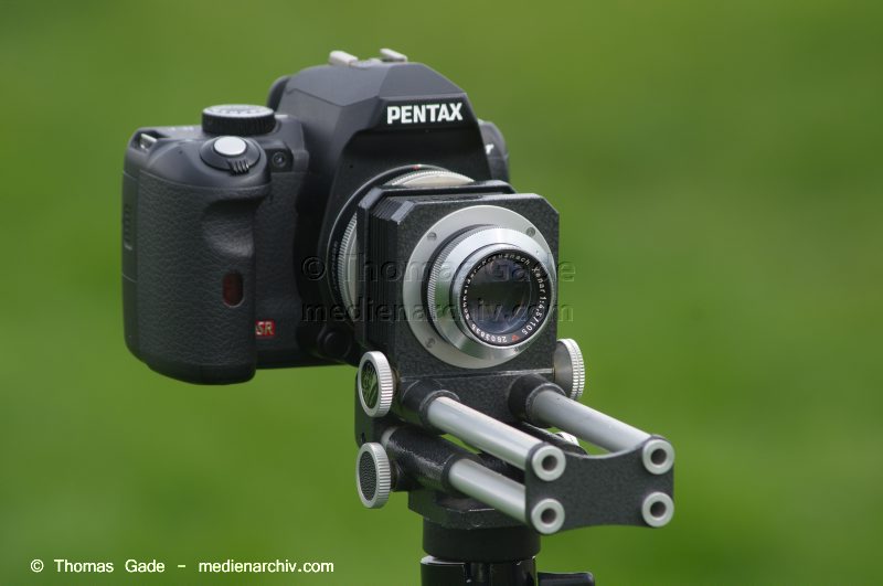 Pentax K-r mit Novoflex Balgengerät und Schneider Kreuznach Xenar 105mm
22. 4. 2014. Fotografie. Kamera. Pentax K-r mit Novoflex Balgengerät und Schneider-Kreuznach Xenar 1:4.5  105mm
Schlüsselwörter: 105mm;2014;Balgengerät;Bellows;Digitale Spiegelreflexkamera;DSLR;Fotoapparat;Fotografie;K-r;Kamera;Macro;Makrofotografie;Novoflex;Objektiv;Pentax;Schneider-Kreuznach;Xenar