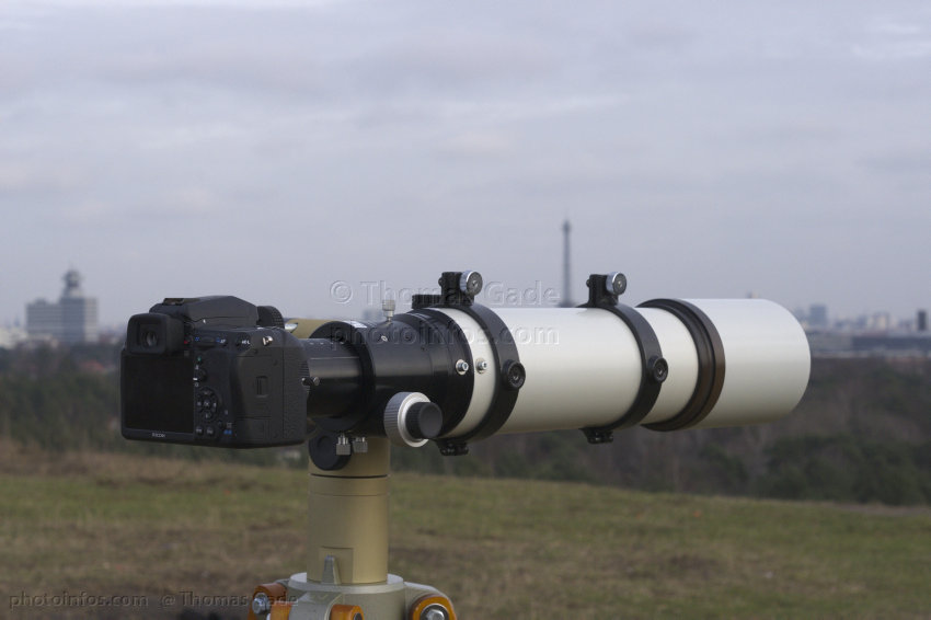 Teleskop. Skywatcher ED80 Refraktor
28. 1. 2015. Teleskop. DSLR an einem Skywatcher ED80 Refraktor auf azimutaler Montierung AYO. Berlin. Drachenberg. Funkturm
Schlüsselwörter: 2015;Berlin;Drachenberg;DSLR;ED80;Refraktor;Skywatcher;Teleskop