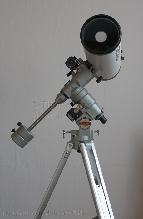 Bosma Maksutov auf einer Vixen Great Polaris Montierung
14. 4. 2009. Astronomie. Vixen Great Polaris DX, Vixen GP DX.  Parallaktische Montierung. Teleskop. Maksutov Bosma. Qentis 6". 150mm Öffnung.
Schlüsselwörter: Astronomie;Bosma;GP DX;Great Polaris DX;Maksutov;Montierung;Optik;parallaktische;Vixen